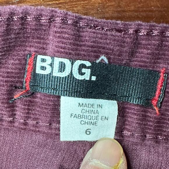 BDG Corduroy Burgundy Wine Maroon Mini Skirt Fall gold Snap Button Front Size 6 - Picture 5 of 12